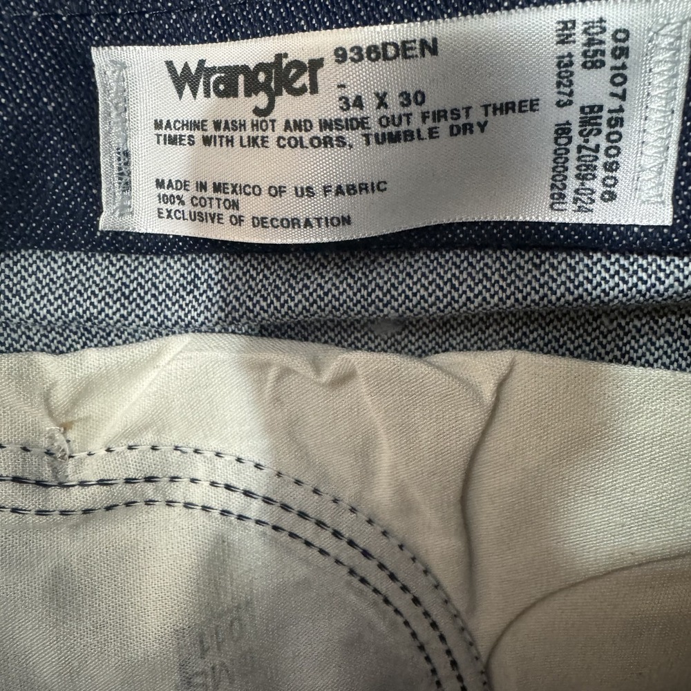 Wrangler Cowboy Cut Slim Fit Jeans Mens 34x30 Dark Wash Indigo 936DEN Denim NWT - Picture 3 of 16
